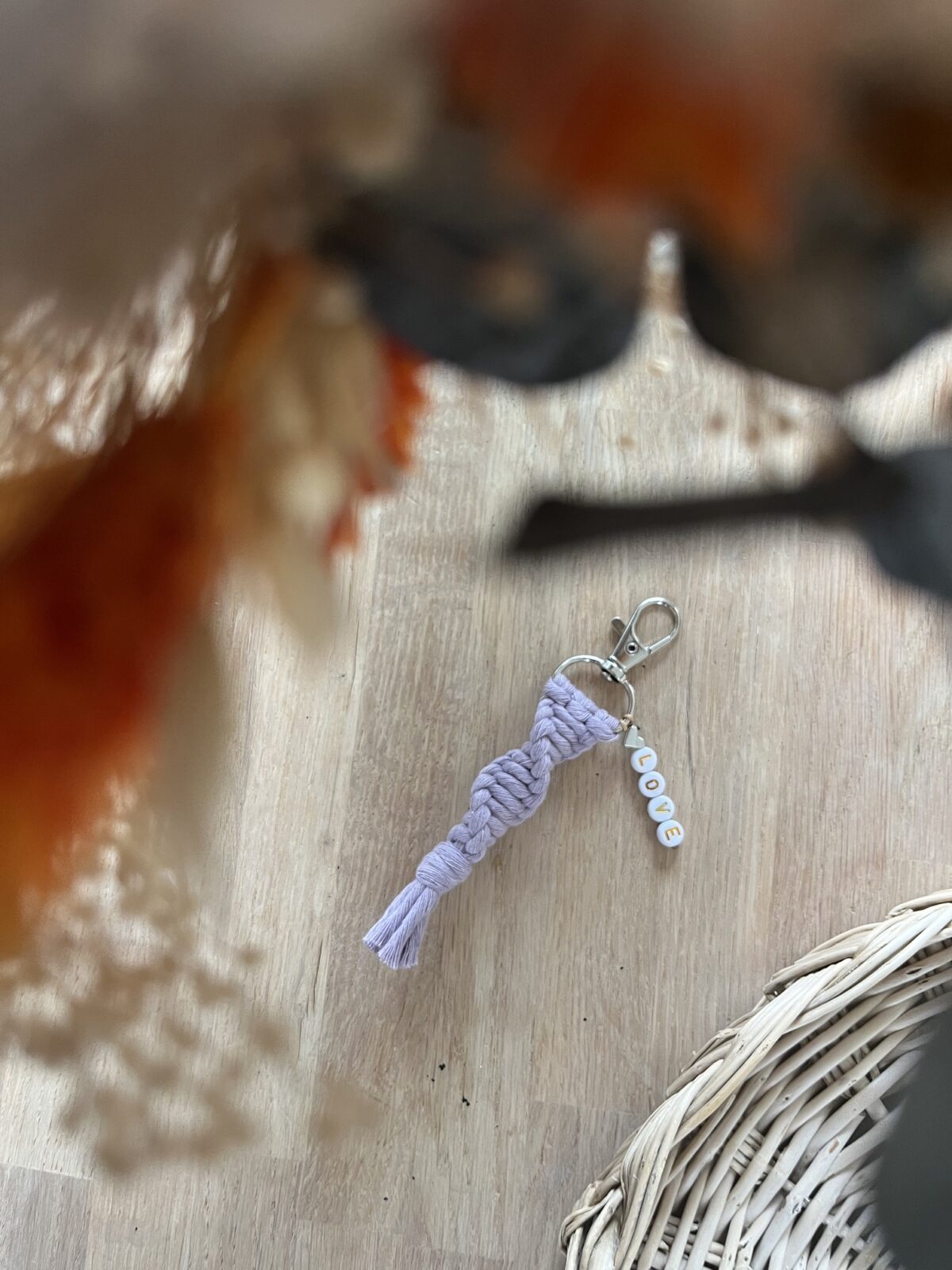 Porte-clés en macramé - Un mot